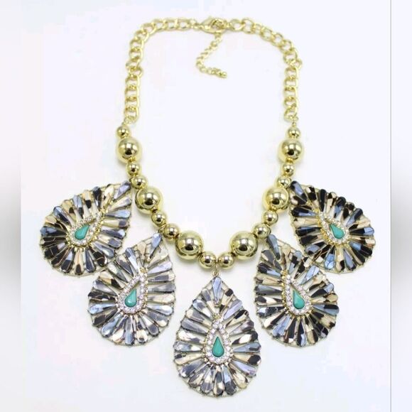 Jewelry - Fancy New Gold Rhinestone Crystal Statement Necklace NIP 19"